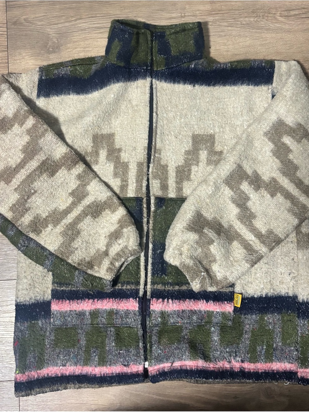 Men's Patterned Full-Zip Jacket in Cream, Olive & Navy